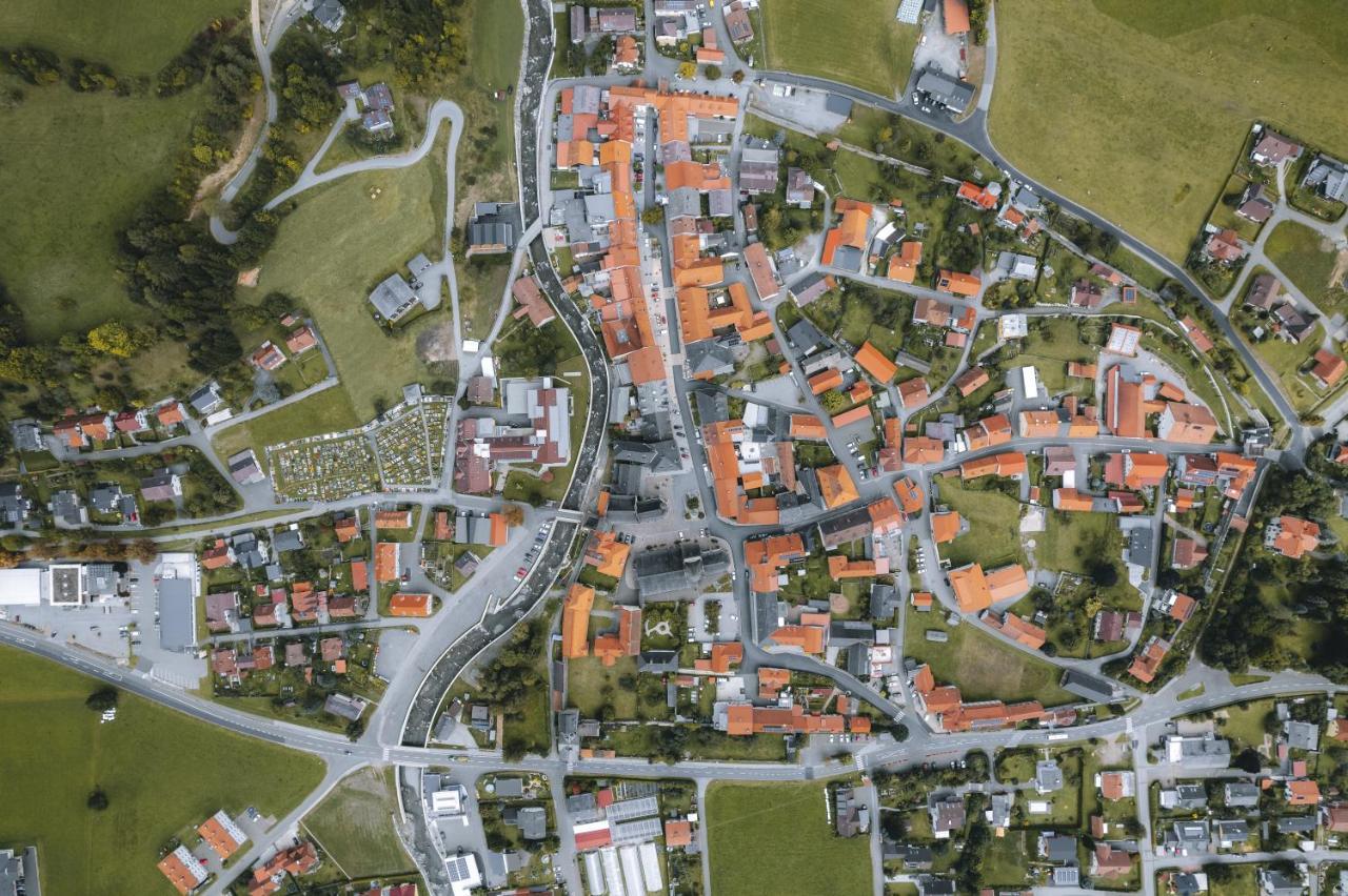 Oberwoelz Stadt Zum Wohle 아파트 호텔 외부 사진